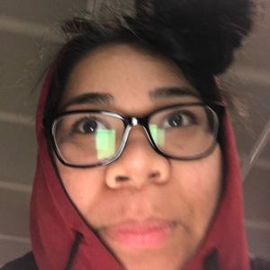 Meet your Posher, Lily